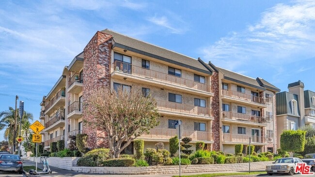 property at 1800 Colby Ave