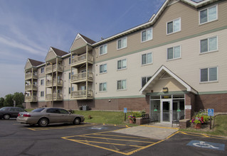 Lincoln Place Apartments in Eveleth, MN - Building Photo - Building Photo