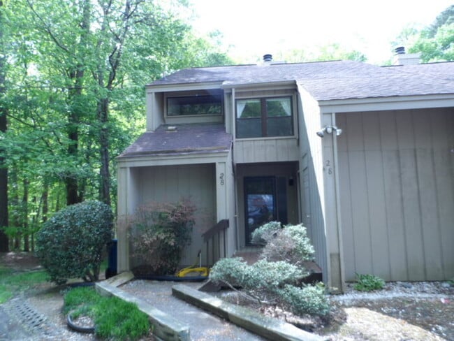 property at 4100 Five Oaks Dr