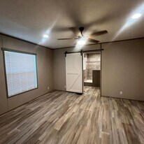 118 Zoe Ave in Troy, AL - Building Photo