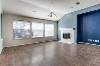 1414 Sleepy Hollow Dr in Allen, TX - Foto de edificio - Building Photo
