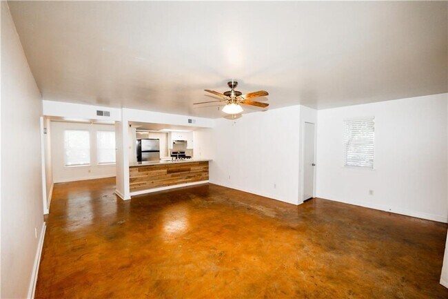 property at 1305 Lorrain St
