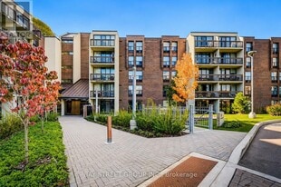 20 Fashion Roseway in Toronto, ON - Building Photo