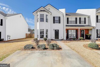 130 Chastain Loop in Newnan, GA - Foto de edificio - Building Photo