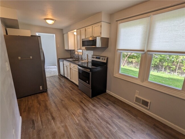 property at 15 Walnut Cir