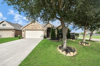 2439 Dark Elm Dr in Fresno, TX - Foto de edificio - Building Photo