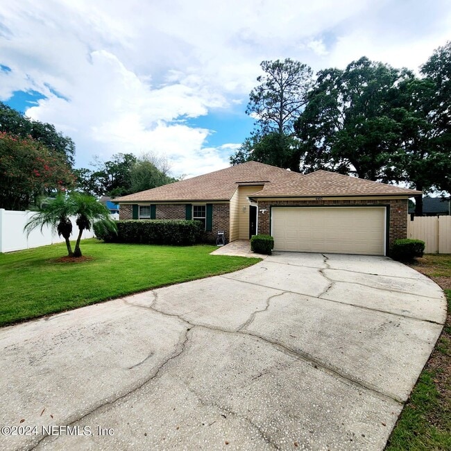 property at 4460 Crooked Oak Ct