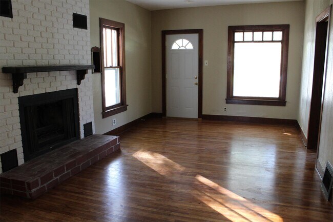 526 E 11th St in Fremont, NE - Building Photo - Building Photo