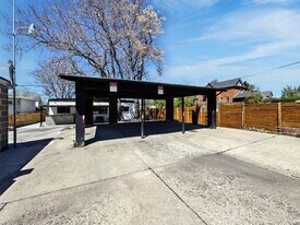 2460 Irving St in Denver, CO - Building Photo