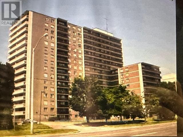 property at 180-180 Markham Rd