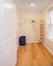 64 Louis Prang St, Unit 3G in Boston, MA - Foto de edificio - Building Photo