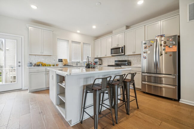 property at 8 Haralson Ct