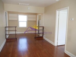 4119 1/2 55th St in Sacramento, CA - Building Photo - Building Photo