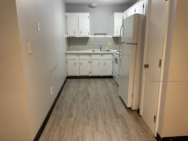135 Winthrop St, Unit 135 Winthrop Street in Framingham, MA - Building Photo - Building Photo