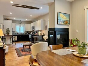 9 Sherman St in Medford, MA - Foto de edificio - Building Photo