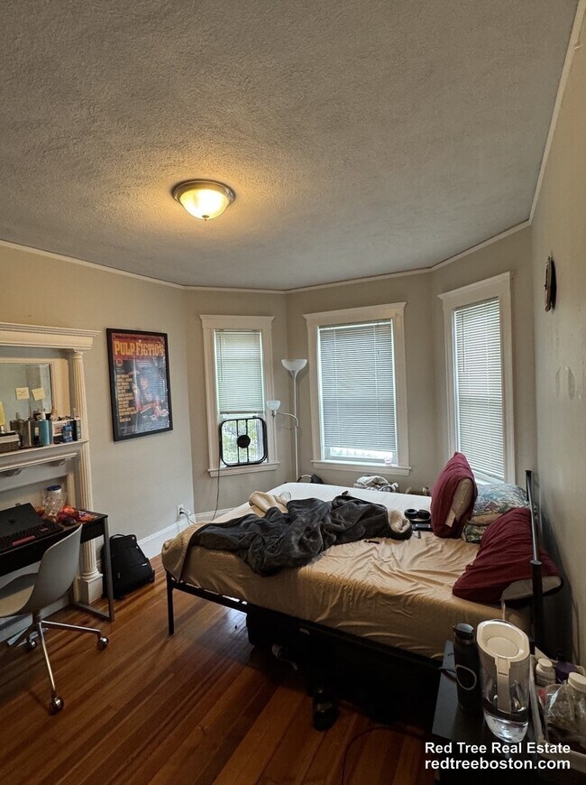 36 North Beacon St, Unit 2 in Boston, MA - Building Photo - Building Photo