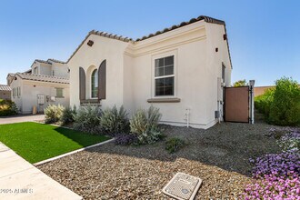 1646 S Sailors Ct in Gilbert, AZ - Building Photo - Building Photo