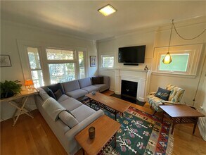 945 Harvard St in Rochester, NY - Building Photo - Building Photo