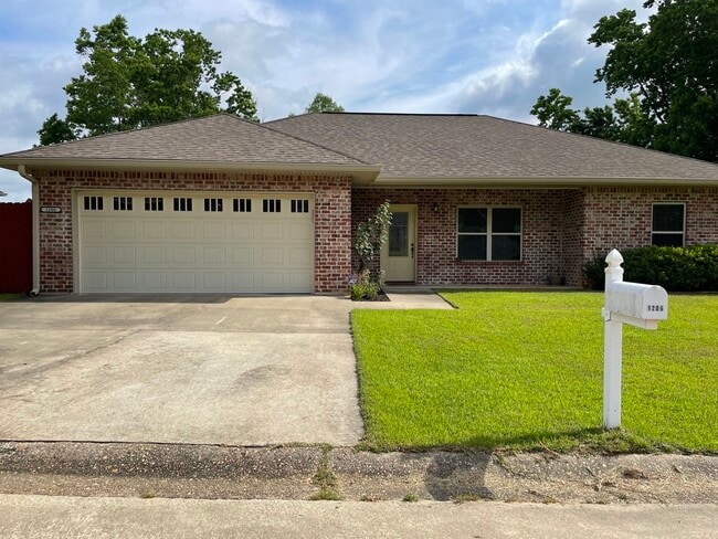 property at 1206 Willow Cir