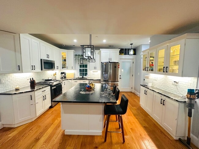 property at 12 S Mason St