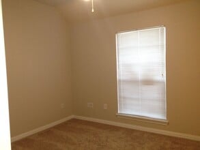 1001 Krenek Tap Rd in College Station, TX - Building Photo - Building Photo