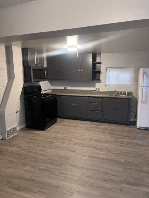 313 Cottage Ct, Unit 9 in Champaign, IL - Building Photo - Building Photo
