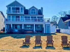 71 Metedeconk Rd in Brick, NJ - Building Photo