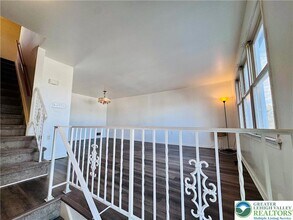 235 Vista Dr, Unit 310-204 in Easton, PA - Building Photo - Building Photo