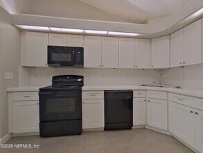 1885 Ontario Ct in Middleburg, FL - Building Photo - Building Photo