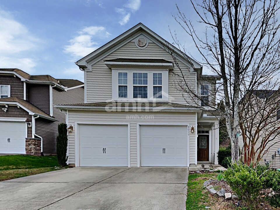 3019 Remington Oaks Cir in Cary, NC - Building Photo