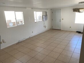 398 Kanaloa Ave in Kahului, HI - Building Photo - Building Photo