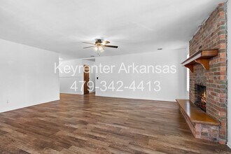 4100 Miller Dr in Springdale, AR - Building Photo - Building Photo