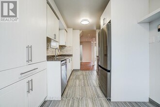 1485 Torrington Dr in Mississauga, ON - Building Photo - Building Photo