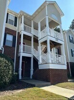380 Bubble Creek Ct in Fayetteville, NC - Building Photo