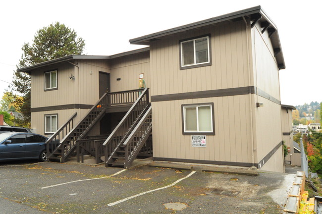 Etruria Apartments in Seattle, WA - Foto de edificio - Building Photo