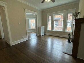 631 W Barry Ave in Chicago, IL - Building Photo - Building Photo