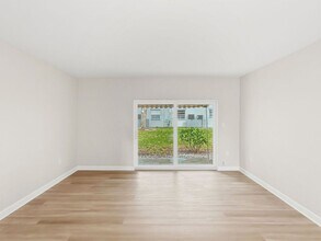 1140 Rue des Rois in South Pasadena, FL - Building Photo - Building Photo