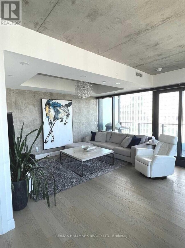 2906-224-3224 King St W in Toronto, ON - Building Photo - Building Photo