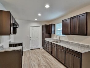 2471 Robert St in Jacksonville, FL - Building Photo - Building Photo