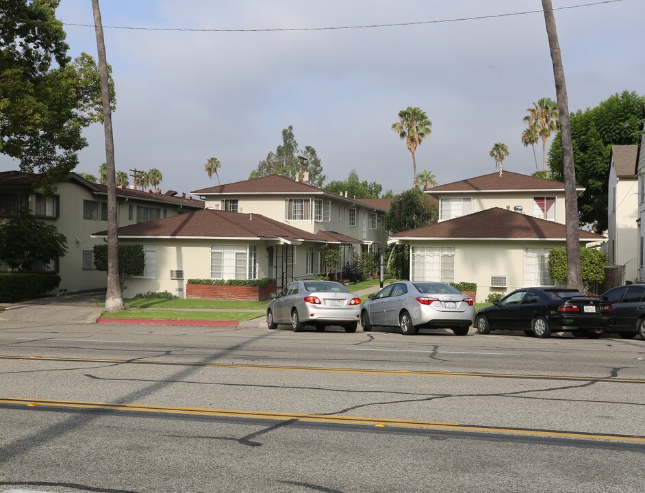 1323-1325 N Brand Blvd in Glendale, CA - Building Photo