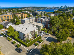 Carmel Apartments in Seattle, WA - Building Photo - Building Photo