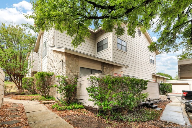 property at 829 W Bitters Rd