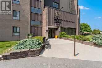 17-217 Eldon Hall Pl in Kingston, ON - Building Photo - Building Photo