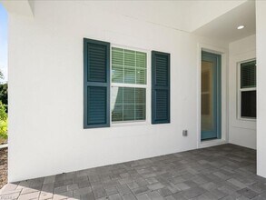2385 Ariane Dr in Naples, FL - Building Photo - Building Photo