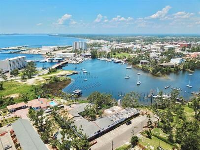 240 Harmon Ave in Panama City, FL - Building Photo