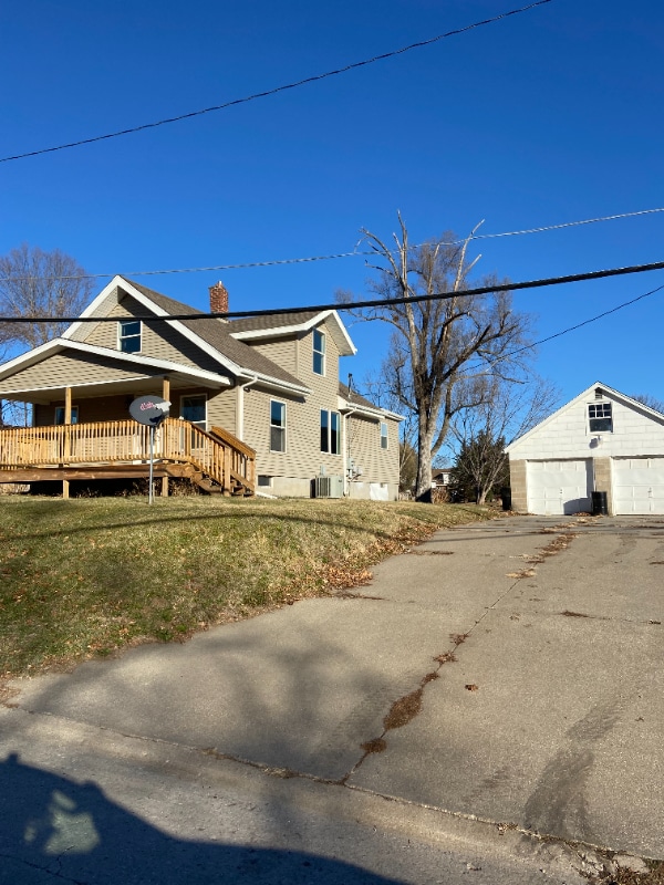 property at 3215 Schaeffer Dr SW