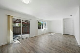 135 Warren Ave in Morgan Hill, CA - Building Photo - Building Photo