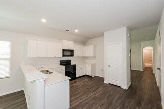 426 Sussex Dr in Everman, TX - Building Photo - Building Photo