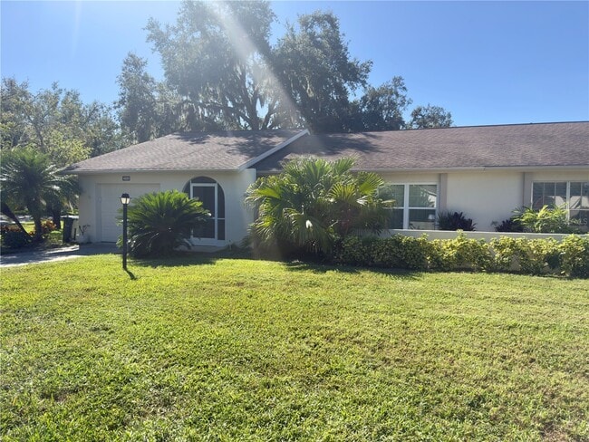 property at 4001 Oakhurst Dr
