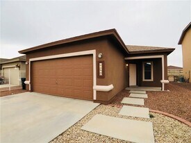 13016 Stonington Ln in El Paso, TX - Building Photo